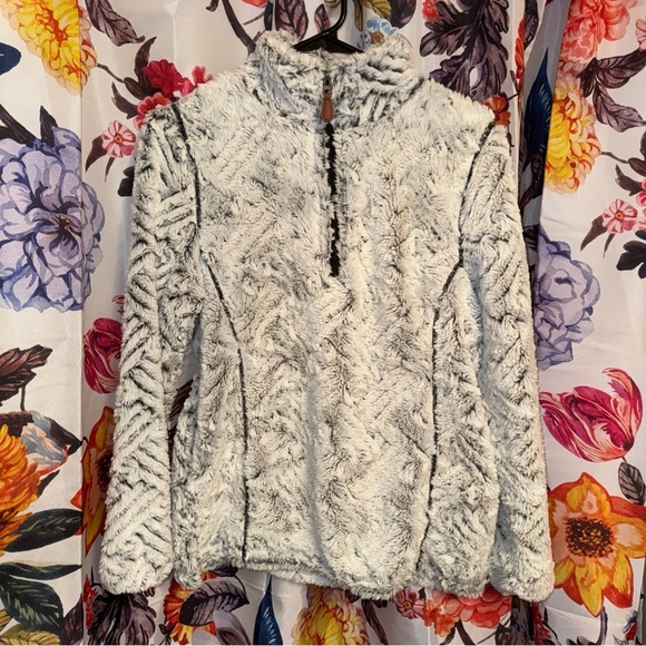 Simply Southern Sherpa Pullover Woman’s - Picture 1 of 7